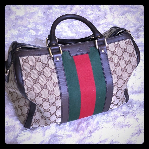 Gucci Handbags - AUTHENTIC Gucci Boston Bag....
